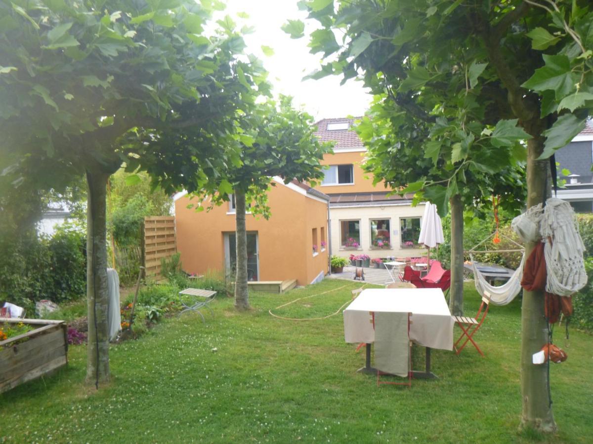 Beatrice'S Gardens Acomodação com café da manhã Nivelles Exterior foto